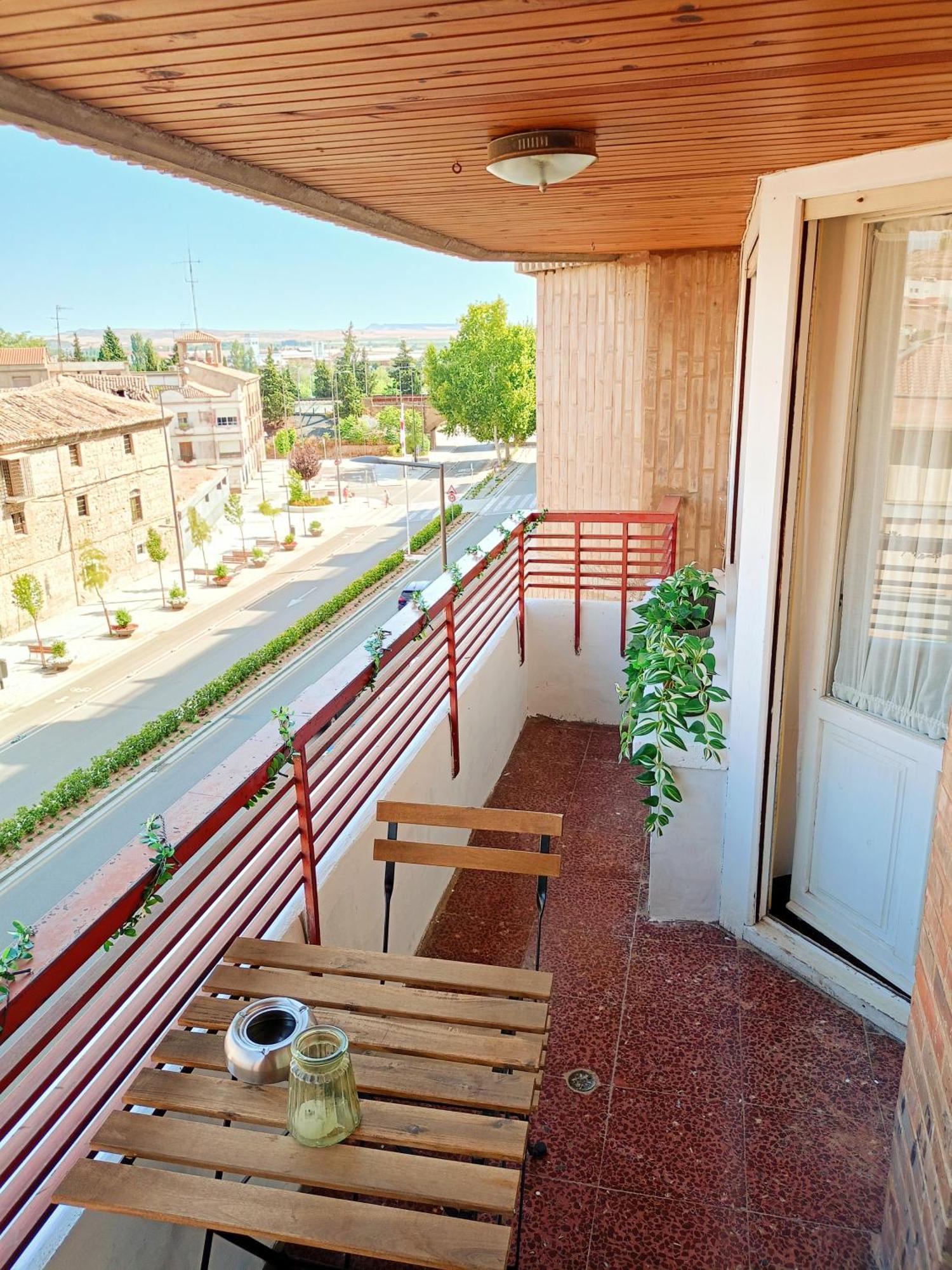 Pension Las Hojas Tudela Extérieur photo